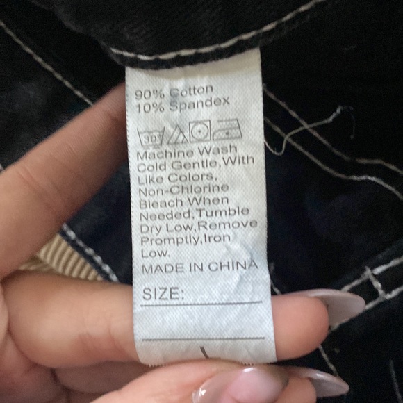 Y2K black women’s high-waisted wide-legged jeans - Picture 4 of 6